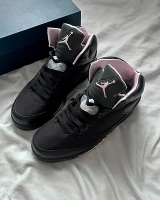Nike Paris Saint-Germain x Air Jordan 5 Retro 'Off Noir' — головне фото товару