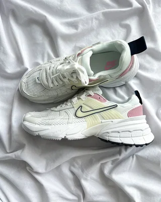 Nike V2K pink/white — головне фото товару