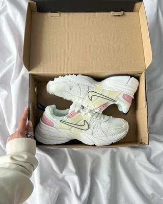 Nike V2K pink/white — головне фото товару