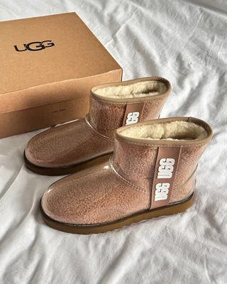 UGG Classic Clear Mini Large LOGO Fleece Lined — головне фото товару