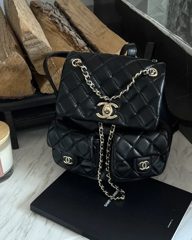 Chanel Two-Pocket Duma Backpack Black Магнітна Коробка 21 х 19 х 11 — головне фото товару