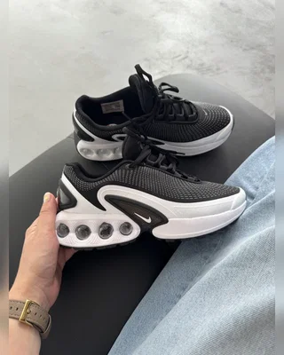 Nike Air Max DN Black White — головне фото товару