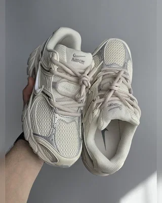 Nike V5 RNR • Cream Beige • — головне фото товару