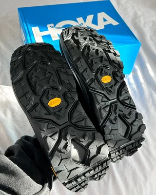 HOKA ONE Kaha 2 Low GoreTex 'Black' 1123191-BBLC — головне фото товару