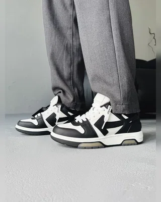 Off White Out of Office Black White — головне фото товару