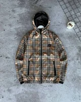 Куртка Burberry — головне фото товару