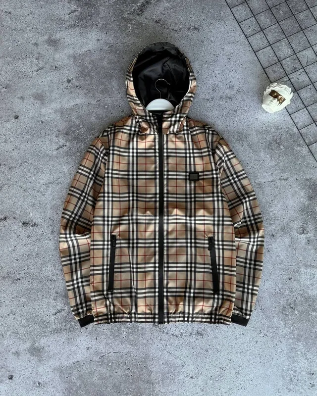 Куртка Burberry — головне фото товару