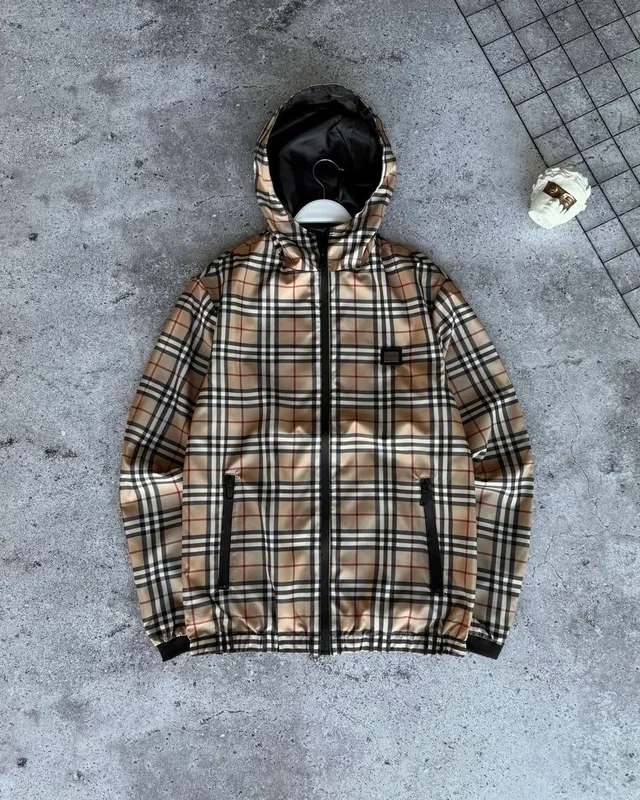 Куртка Burberry — головне фото товару