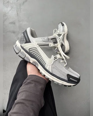 Nike Zoom Vomero 5 Grey — головне фото товару