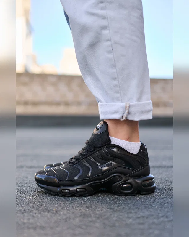Nike Air Max TN Full Black — головне фото товару