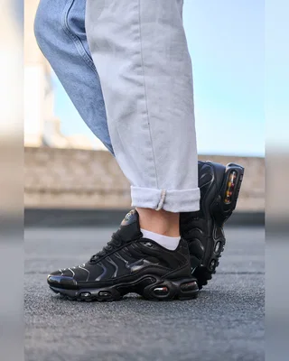 Nike Air Max TN Full Black — головне фото товару
