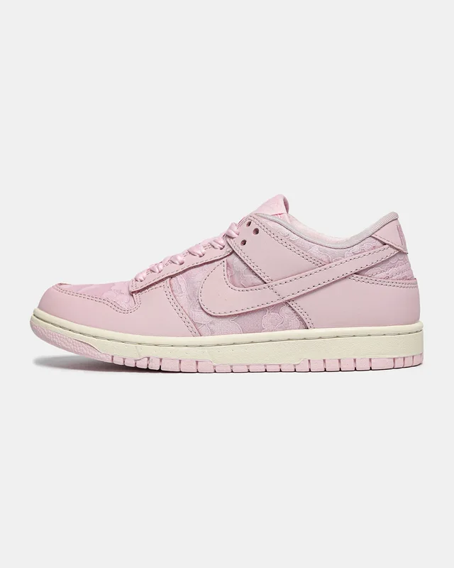 Nike SB Dunk Low WMNS Lace Pack Regal Pink — головне фото товару