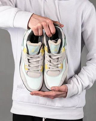 Nike 4 Retro SE Craft Photon Dust — головне фото товару