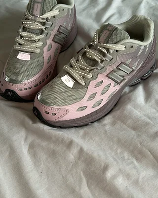 New Balance 1906W 'Ice Wine Mid Century Pink' U1906WFA — головне фото товару