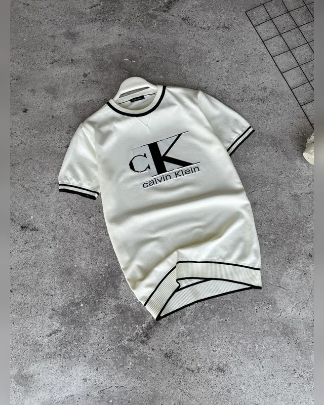 Футболка Calvin Klein — головне фото товару