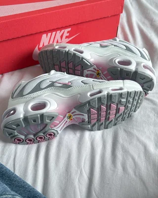 Nike Air Max Plus 'Summit White Pink Rise' HF0107-100 — головне фото товару