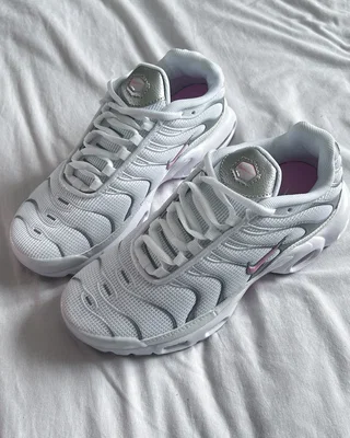 Nike Air Max Plus 'Summit White Pink Rise' HF0107-100 — головне фото товару
