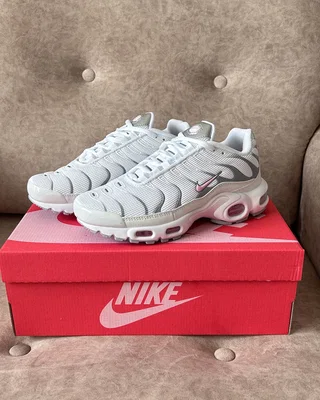Nike Air Max Plus 'Summit White Pink Rise' HF0107-100 — головне фото товару