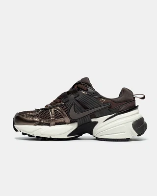 Nike V2K Run 'Mink Brown Ironstone Team Anthracite' — головне фото товару