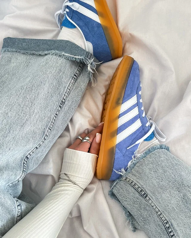 Adidas Wmns Gazelle Indoor 'Blue Fusion Gum' — головне фото товару