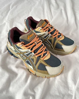 Asics Gel Kahana 8 Beige Blue — головне фото товару
