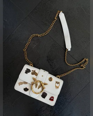 PINKO Mini Love Bag One Simply With Enamel Pin White [оригінальна коробка] 20 х 12.5 х 6.5 — головне фото товару