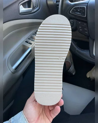 UGG свет — головне фото товару