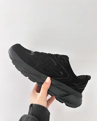 HOKA ONE Clifton L Suede 'Triple Black' 1122571-BBLC — головне фото товару