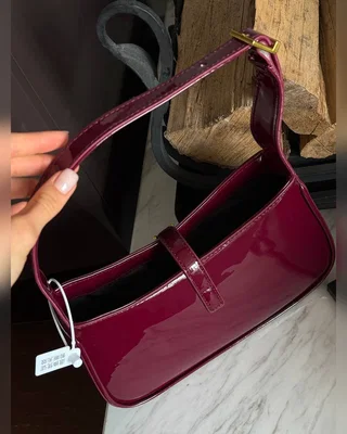 Saint Laurent Hobo Le 5 A 7 Patent Leather Shoulder Bag Wine 24 х 15 х 6 — головне фото товару