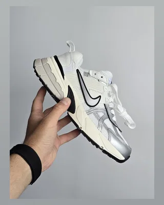 Nike V2K Run — головне фото товару