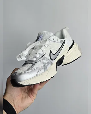 Nike V2K Run — головне фото товару