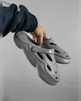 Adidas Шльопанці у стилі Adidas Yeezy — головне фото товару