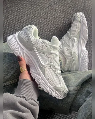 Nike V5 RNR White Metallic 39 — головне фото товару