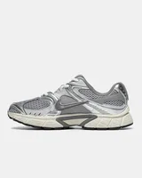 Nike NikeV5 RNR 'Cement Grey Fog Light Orewood Brown' — головне фото товару