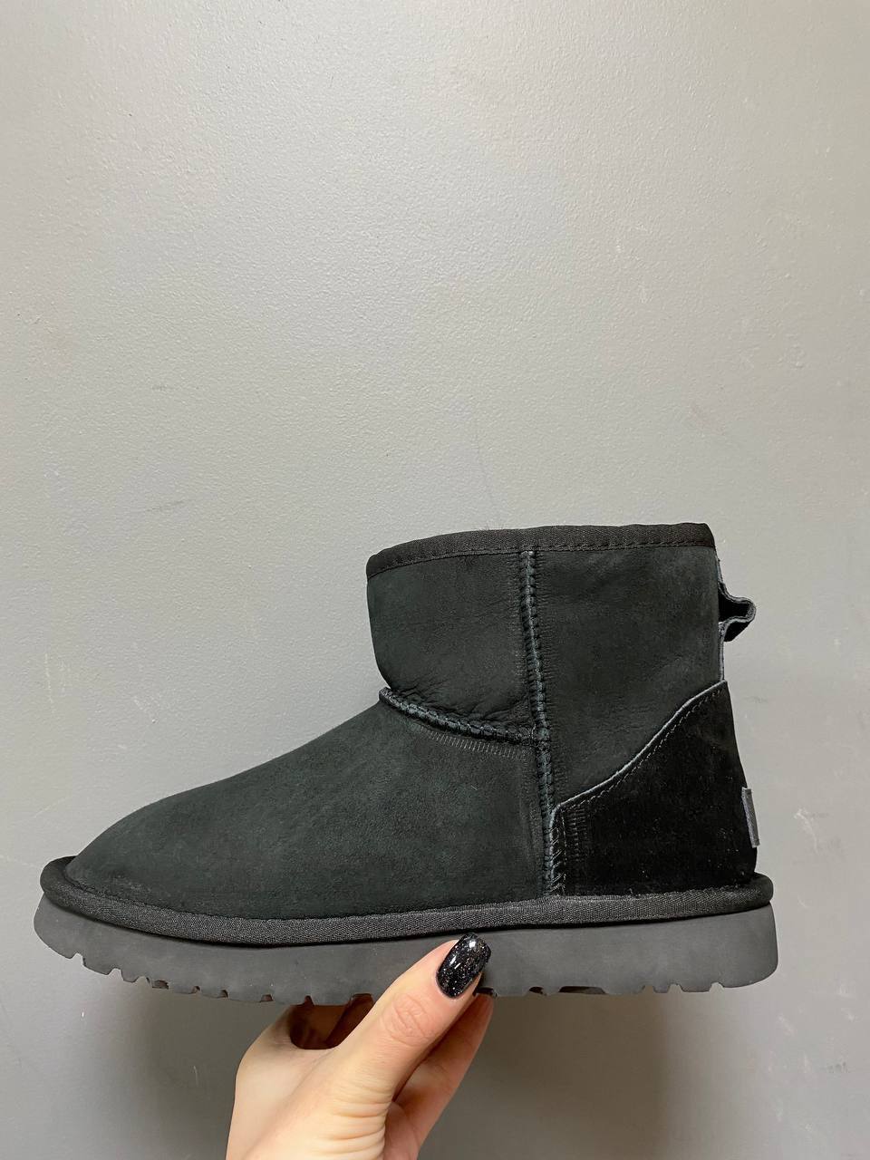 UGG Classic Mini Suede — головне фото товару