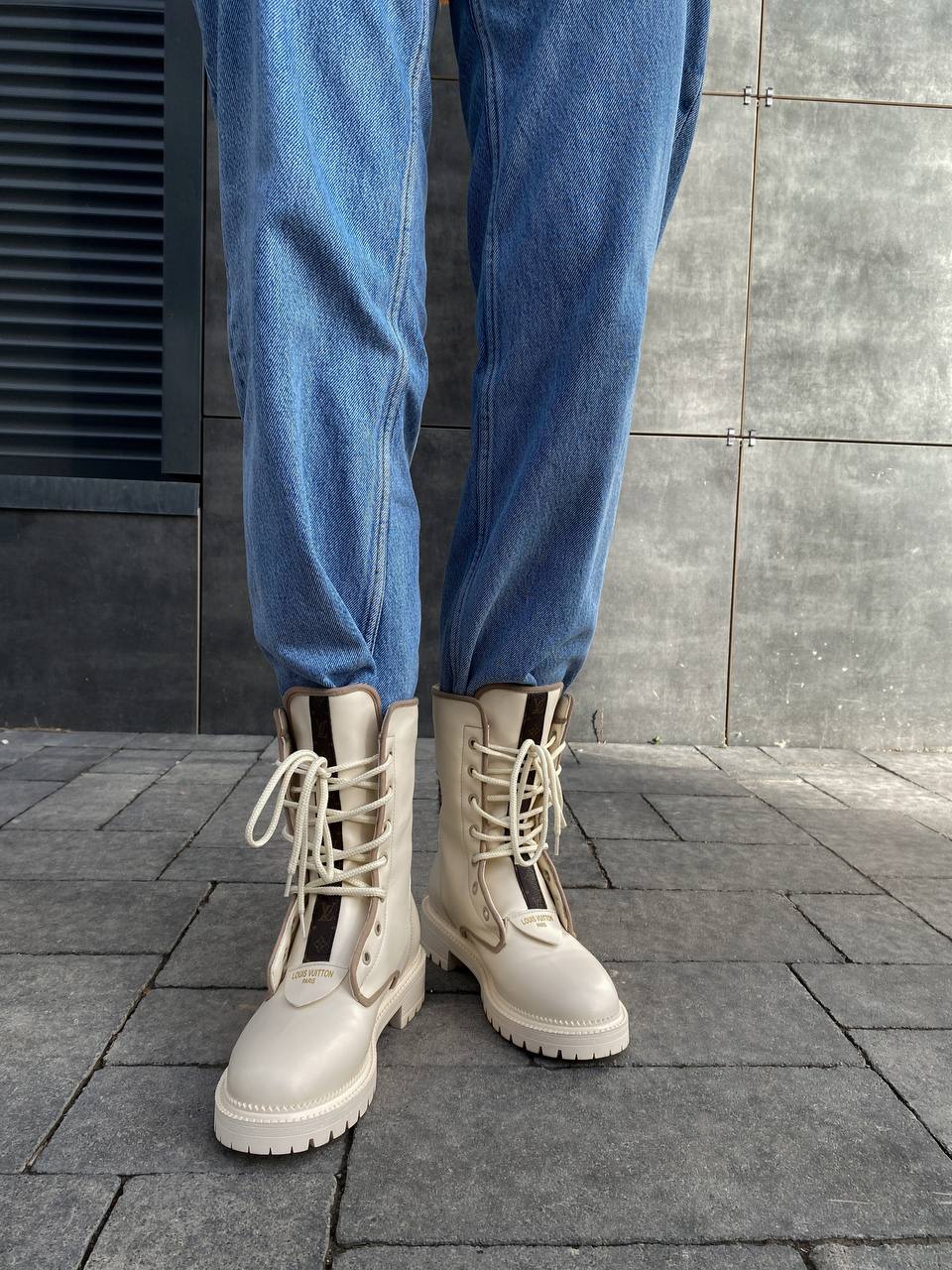 Louis Vuitton LV Boot Cream ( товсте хутро ) — головне фото товару