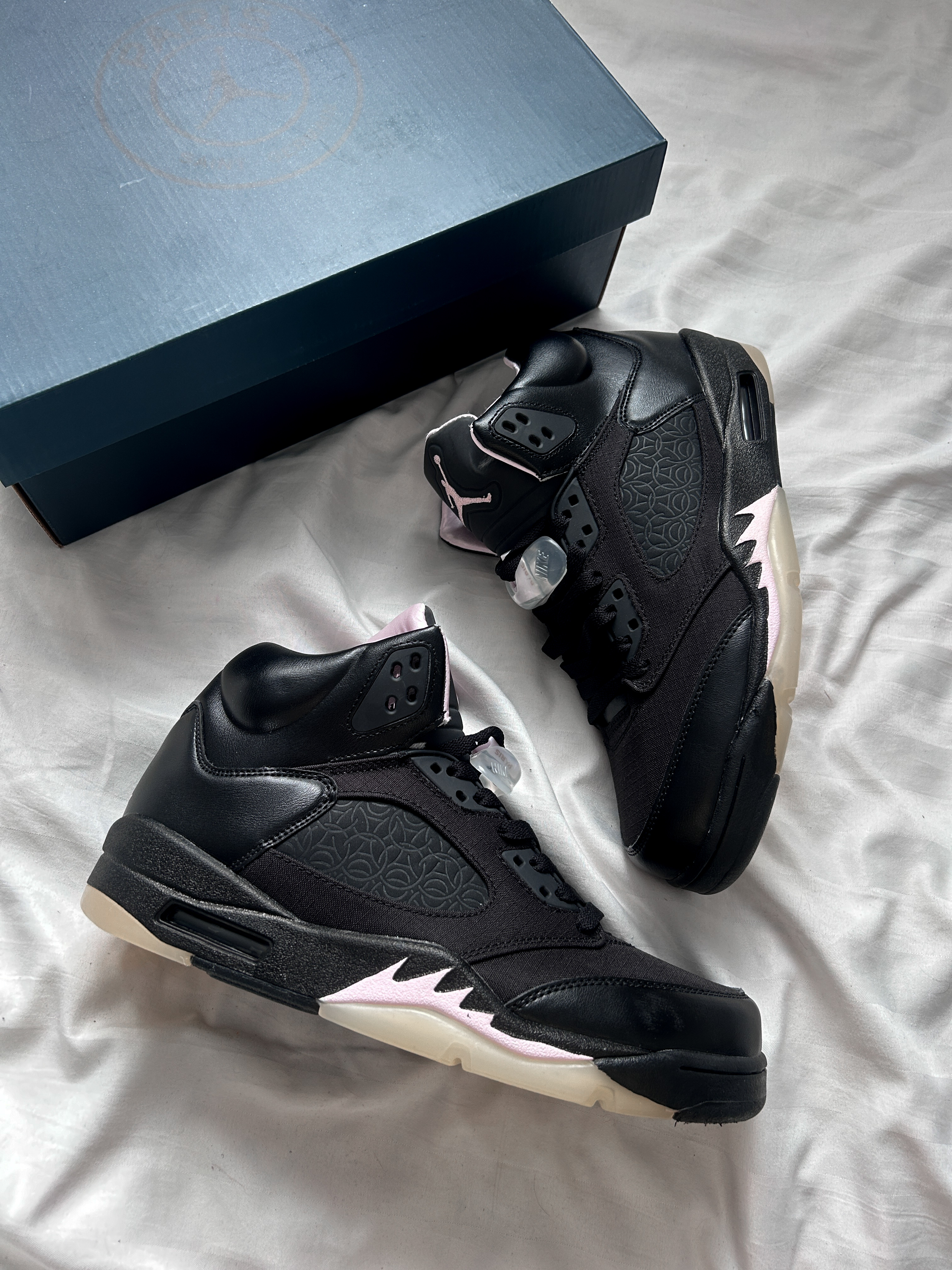 Nike Paris Saint-Germain x Air Jordan 5 Retro 'Off Noir' — головне фото товару