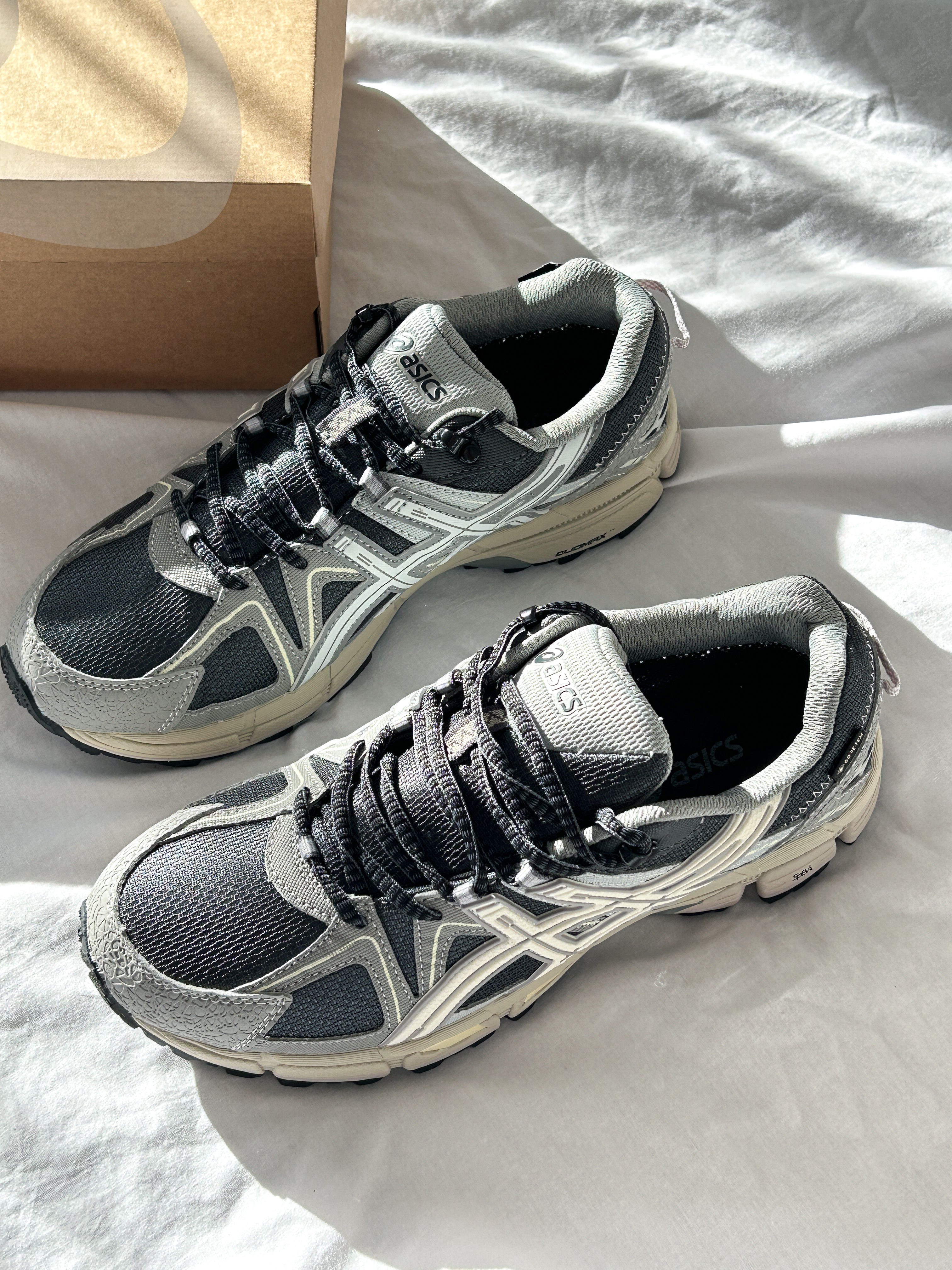 Asics Gel Kahana 8 Grey Gore-Tex — головне фото товару