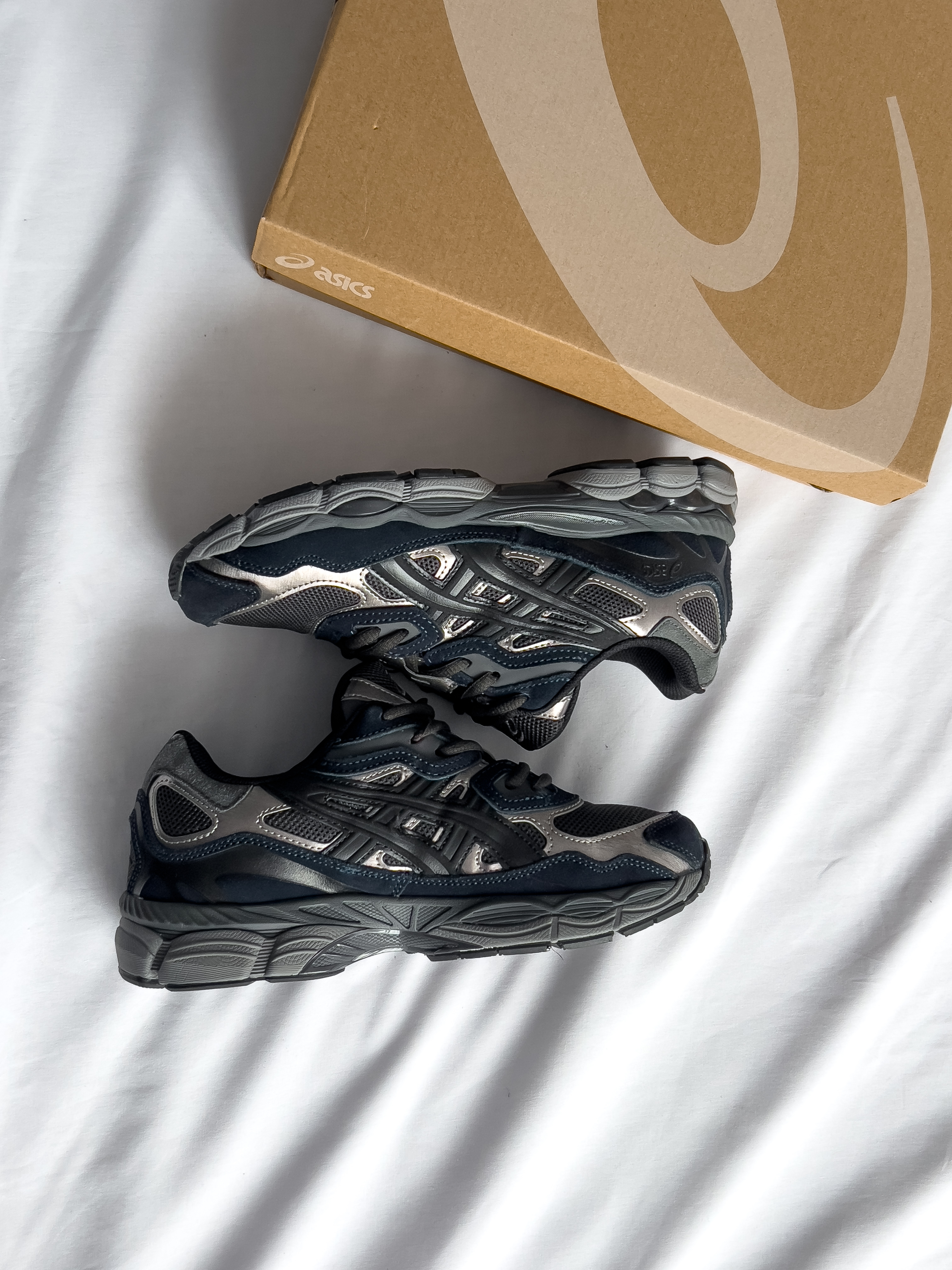 Asics Gel NYC Graphite Grey Black — головне фото товару
