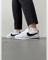 Nike Cortez White/Black — головне фото товару