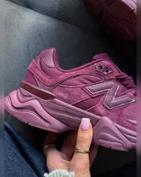New Balance 9060 Burgundy — головне фото товару