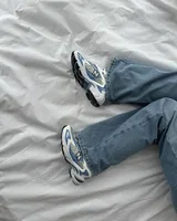 New Balance 725 White Team Carolina — головне фото товару