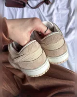 Nike Wmns Dunk Low Brown — головне фото товару