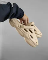 Adidas Шльопанці у стилі Yeezy — головне фото товару
