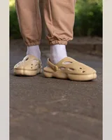 Adidas Шльопанці у стилі Yeezy — головне фото товару