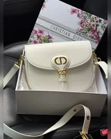 Dior Bobby Bag Cream Smooth Skin 21,5 х 16 х 7 — головне фото товару
