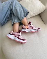 New Balance 9060 pink white — головне фото товару