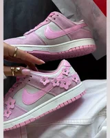 Nike DUNK LOW Pink Flowers — головне фото товару