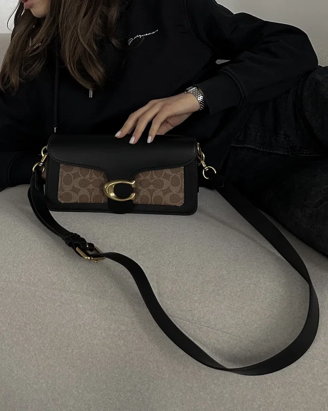 COACH Coach Tabby Shoulder Bag 26 In Signature Canvas Black/Beige/Gold COACH — головне фото товару
