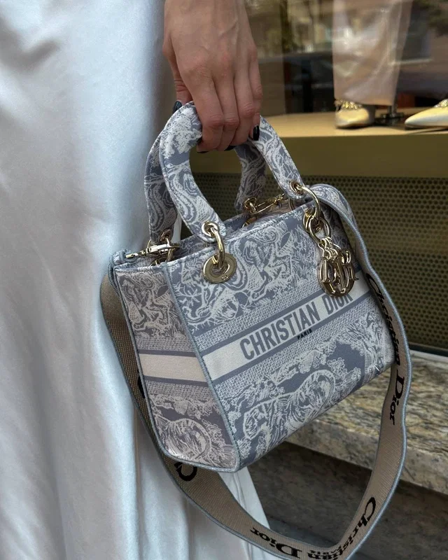 Dior Christian Dior Medium Lady D-Lite Bag Lilac/Gold — головне фото товару